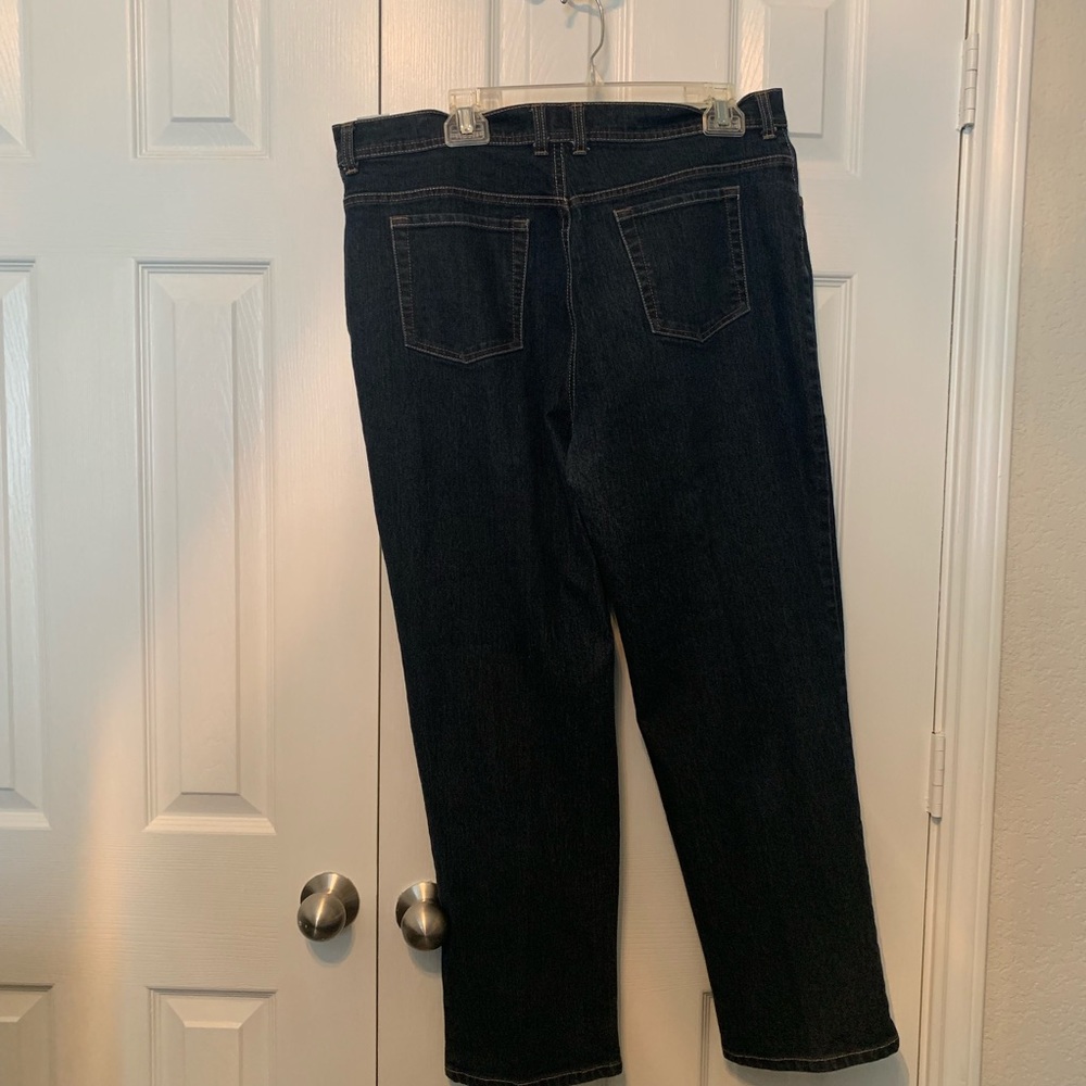 Plus Sized Jeans - Picture 3 of 4
